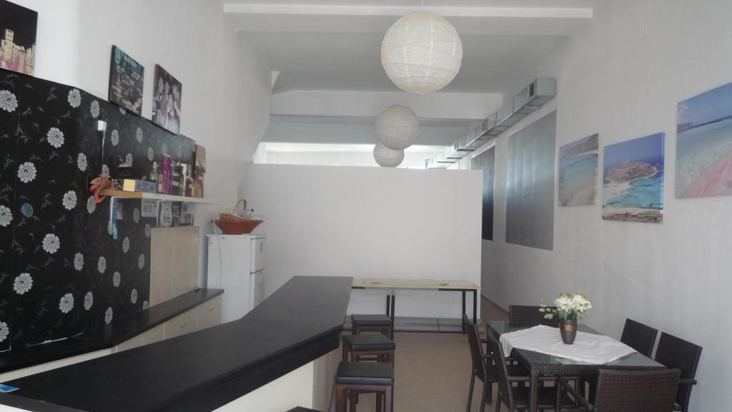 Hostel Stylianos Kissamos Bagian luar foto